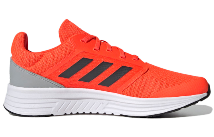 Lookbook adidas Galaxy 5 ''Zonrood'' H04595