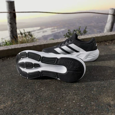 adidas Galaxy 8 Nero/Core Bianco/Carbonio IH9812 Shop adidas Galaxy 8 Nero/Core Bianco/Carbonio IH9812