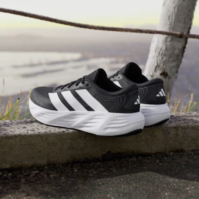 adidas Galaxy 8 Nero/Core Bianco/Carbonio IH9812 Details for adidas Galaxy 8 Nero/Core Bianco/Carbonio IH9812
