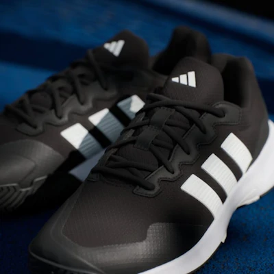 adidas GAMECOURT 2 網球鞋 黑白銀 配色 KI0780 1