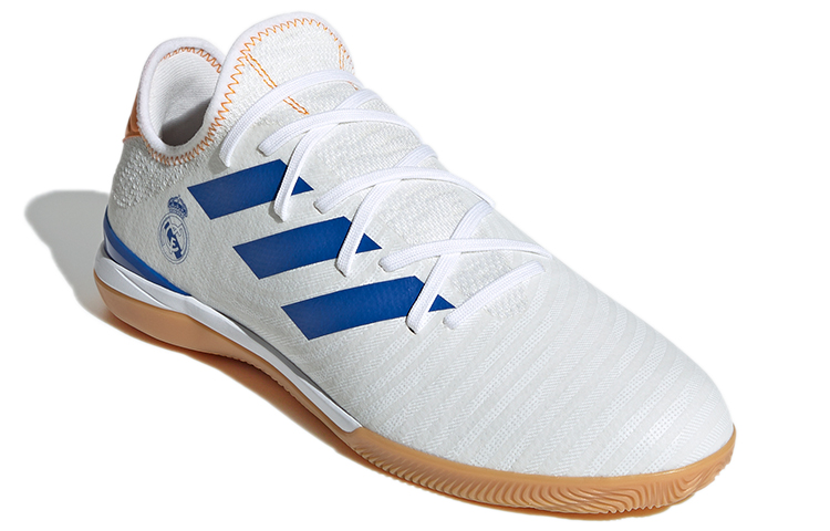 Lookbook adidas Gamemode Knit in ''Wit Blauw Oranje'' GY7565