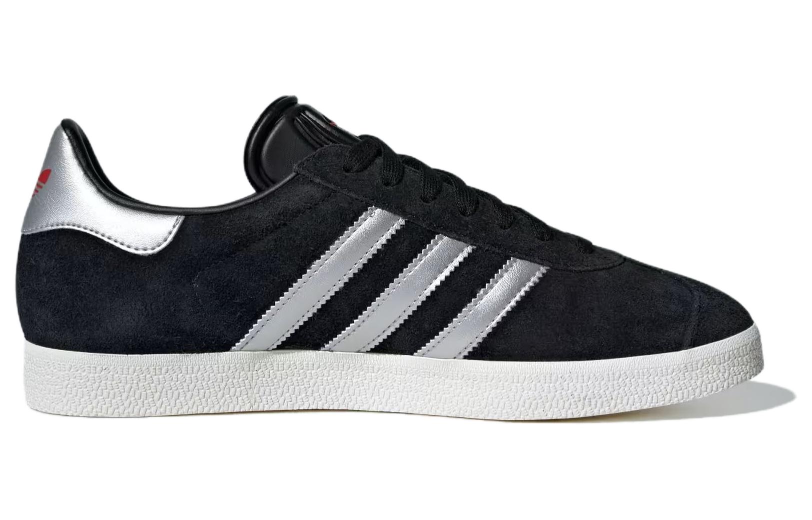 Order adidas Gazelle 'Hitam Perak Metalik' IF1826