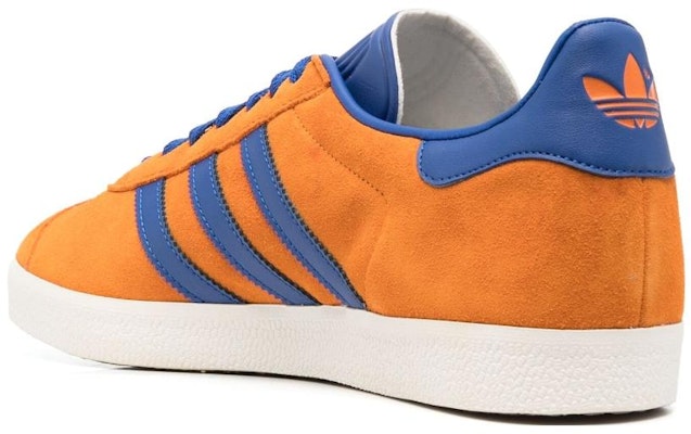 adidas Gazelle 'Jingga Terang Diraja' GY7374 Lookbook adidas Gazelle 'Jingga Terang Diraja' GY7374