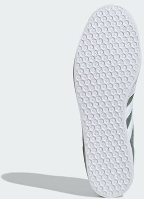 アディダス ガゼル 'グリーンオキサイド' IH2499 Lookbook アディダス ガゼル 'グリーンオキサイド' IH2499