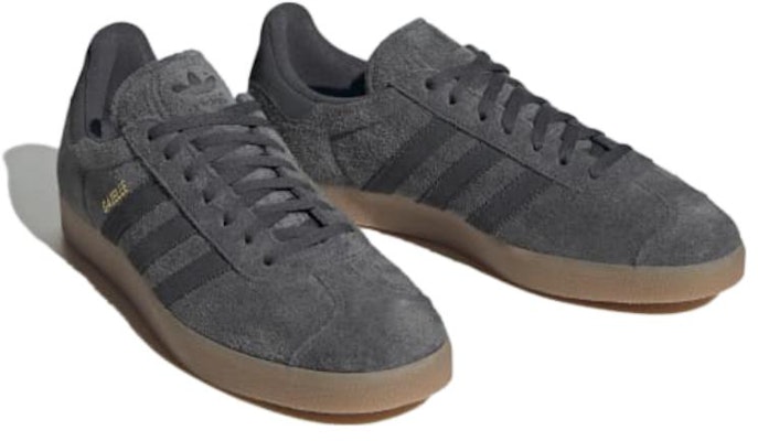 adidas Gazelle 'Abu-abu Karbon Gum' GY7371 Lookbook adidas Gazelle 'Abu-abu Karbon Gum' GY7371