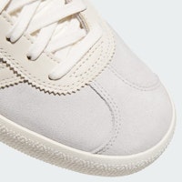 Adidas Gazelle ADV Abu-Abu/Putih Tua/Emas Metalik JQ3723 2