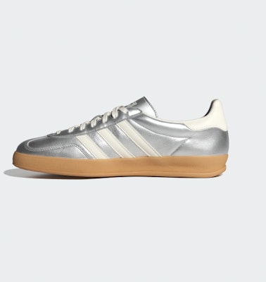 阿迪达斯 Gazelle 室内运动鞋 银色/核心白/核心黑 JR1206 Sizing 阿迪达斯 Gazelle 室内运动鞋 银色/核心白/核心黑 JR1206