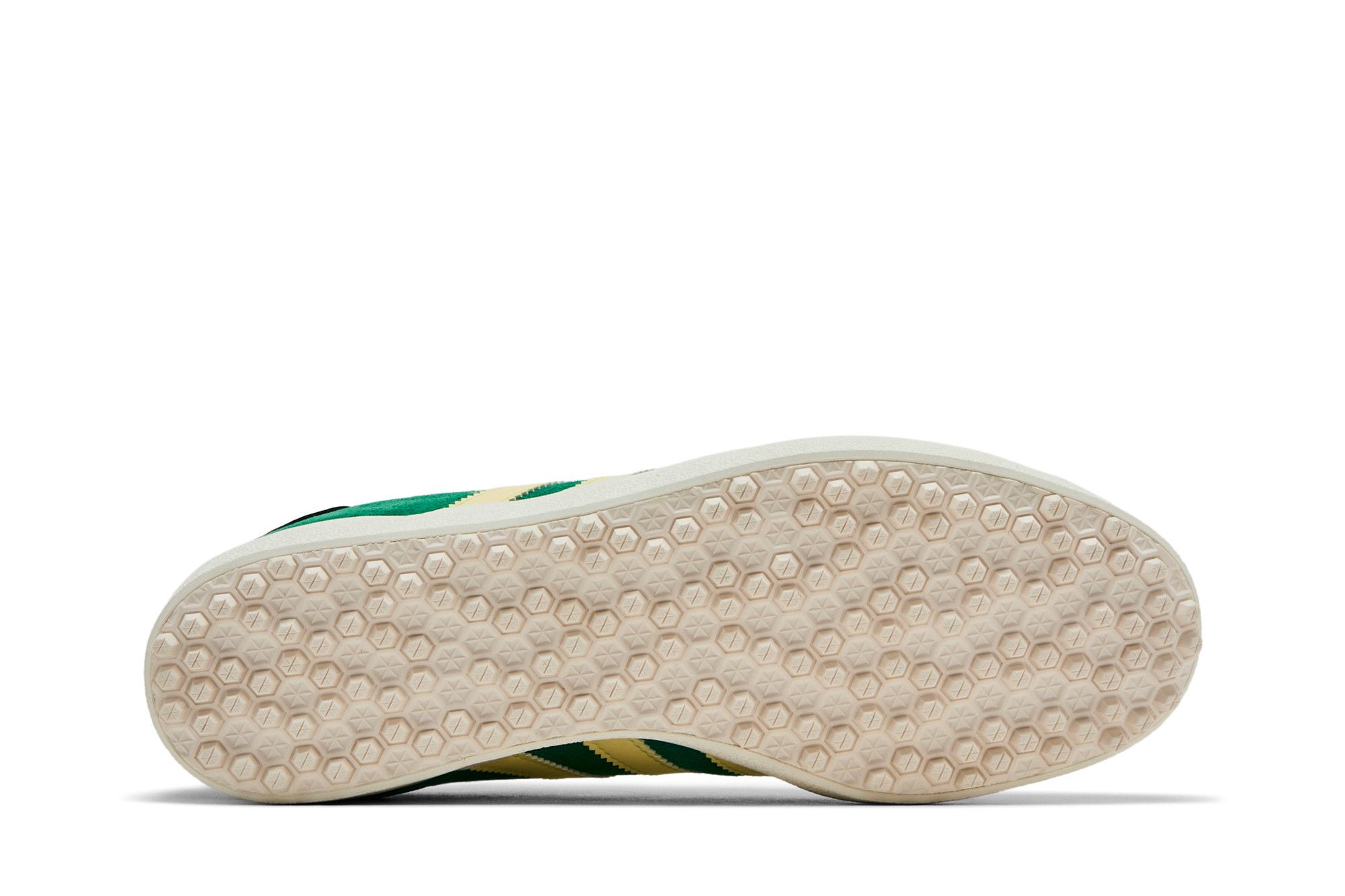 Shop adidas Gazelle 無釘高爾夫「學院綠」 IH2268