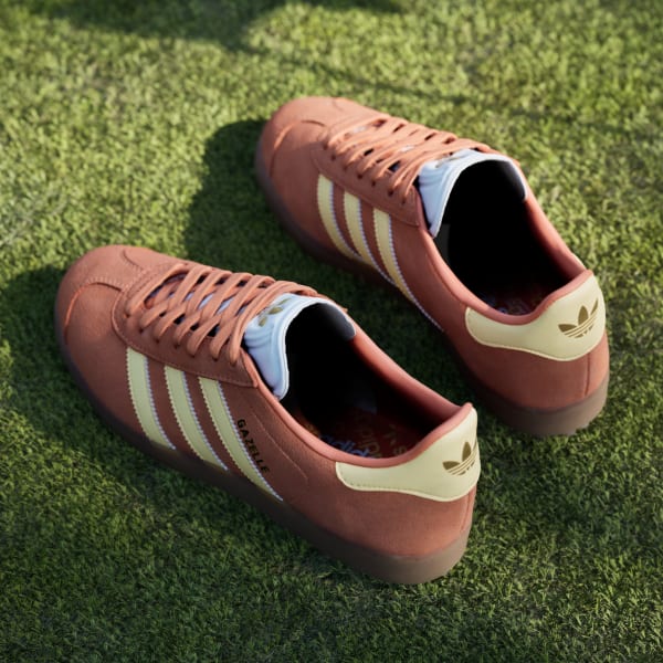 Cheap Adidas Gazelle 無釘高爾夫鞋 幽橙色/冰橘色/雲白色 HP7074