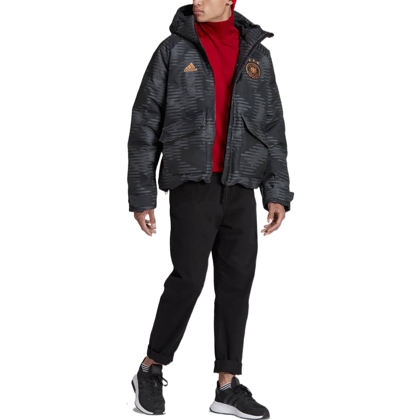 Lookbook adidas 德國徽章連帽羽絨外套 黑灰 HF4066