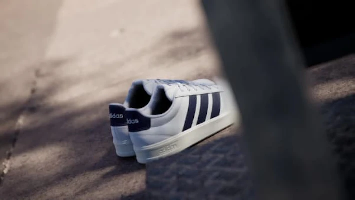 阿迪达斯 Grand Court 3.0 云白/深蓝/核心白 休闲鞋 IH1478 Order 阿迪达斯 Grand Court 3.0 云白/深蓝/核心白 休闲鞋 IH1478