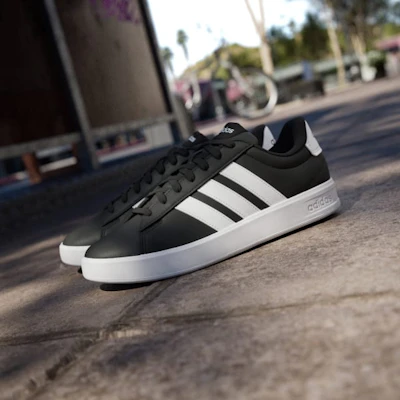 Adidas Grand Court 3.0 Sepatu Hitam Putih Core/Putih Awan/Putih Awan IH1473 Cheap Adidas Grand Court 3.0 Sepatu Hitam Putih Core/Putih Awan/Putih Awan IH1473
