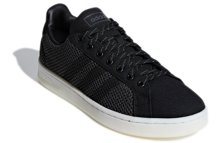 Lookbook adidas neo Grand Court 舒適耐磨 低筒休閒板鞋 炭黑色