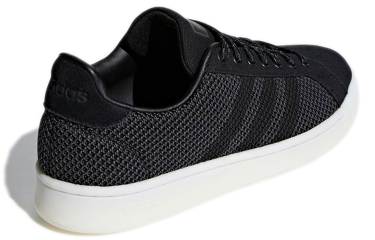 Shop adidas neo Grand Court 舒適耐磨 低筒休閒板鞋 炭黑色