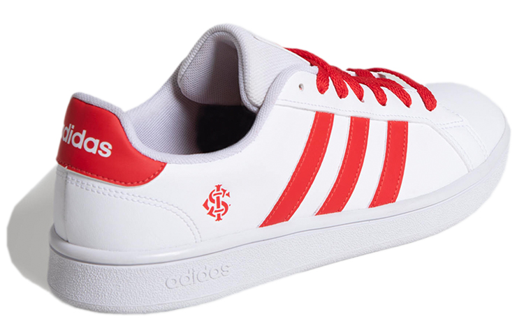 Shop adidas Grand Court 'Putih Merah Internasional' EY2771
