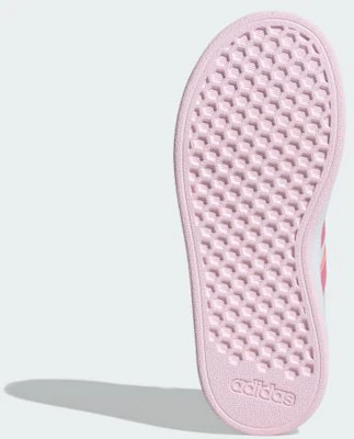 Adidas Grand Court 彈性鞋帶與魔鬼氈運動鞋 ID0738 Lookbook Adidas Grand Court 彈性鞋帶與魔鬼氈運動鞋 ID0738