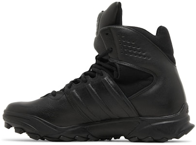 adidas GSG9 7.E 'Triple Black' Hitam Full GZ6115 Lookbook adidas GSG9 7.E 'Triple Black' Hitam Full GZ6115