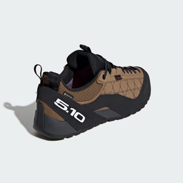 Details for adidas Guide Tennis Pro GTX Cardboard/Putih/Hitam Core JQ6616