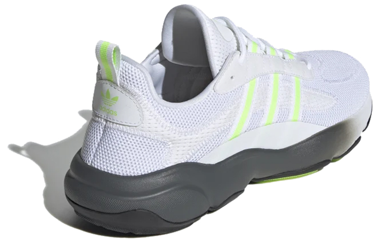 Lookbook adidas originals 海威 低筒休閒運動鞋 男女同款 白黑綠