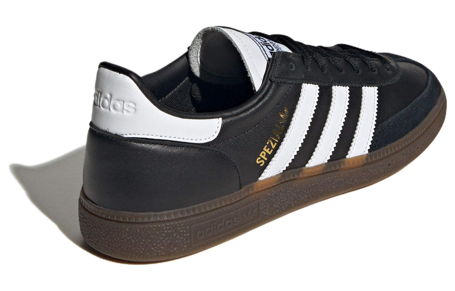 Purchase 阿迪达斯手球Spezial“深黑色” IE3402