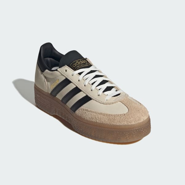 Shop 阿迪达斯 Handball Spezial 休闲鞋 奇幻白/核心黑/生胶色 KI4254