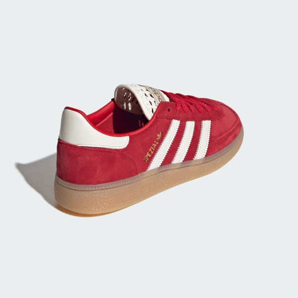 Purchase (W) 阿迪达斯 Handball Spezial 运动鞋 深红/米白/生胶 KK0442