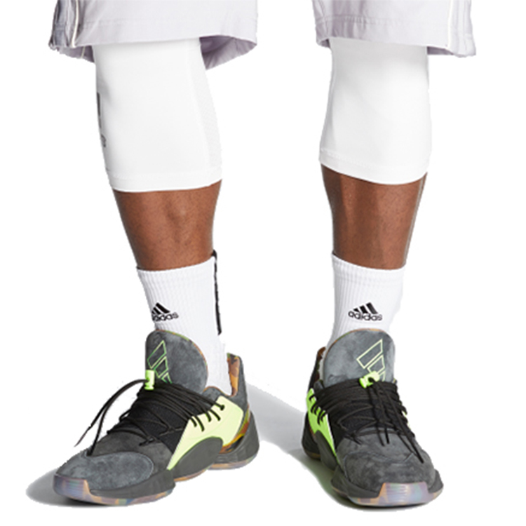 Sizing 阿迪达斯 哈登 Vol. 4 丹尼尔·帕特里克 灰色篮球鞋 FY2790