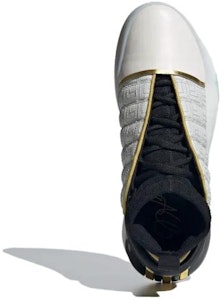 adidas Harden Vol. 7 'Tahun Naga' IH7516 Shop adidas Harden Vol. 7 'Tahun Naga' IH7516