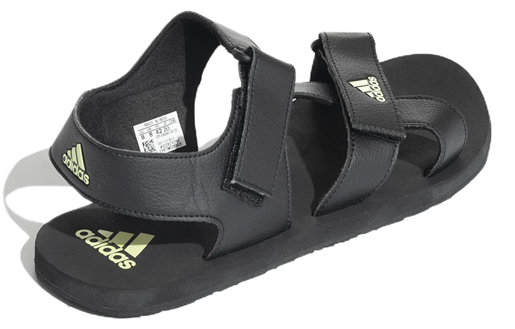 Shop adidas Hengat M ''Schwarze Sportsandale'' EY3854