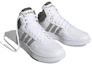 Lookbook アディダス Hoops 3.0 Mid クラシック 白/オリーブ HP7894