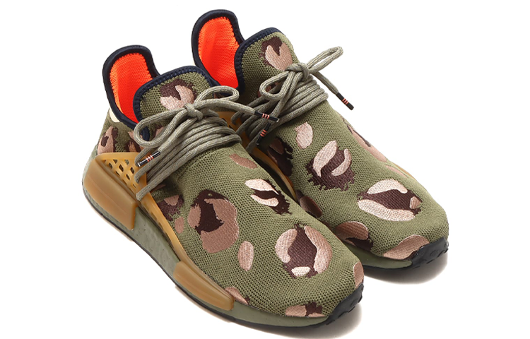 Lookbook adidas HU NMD 'Hijau Zaitun/Jingga' HQ9148