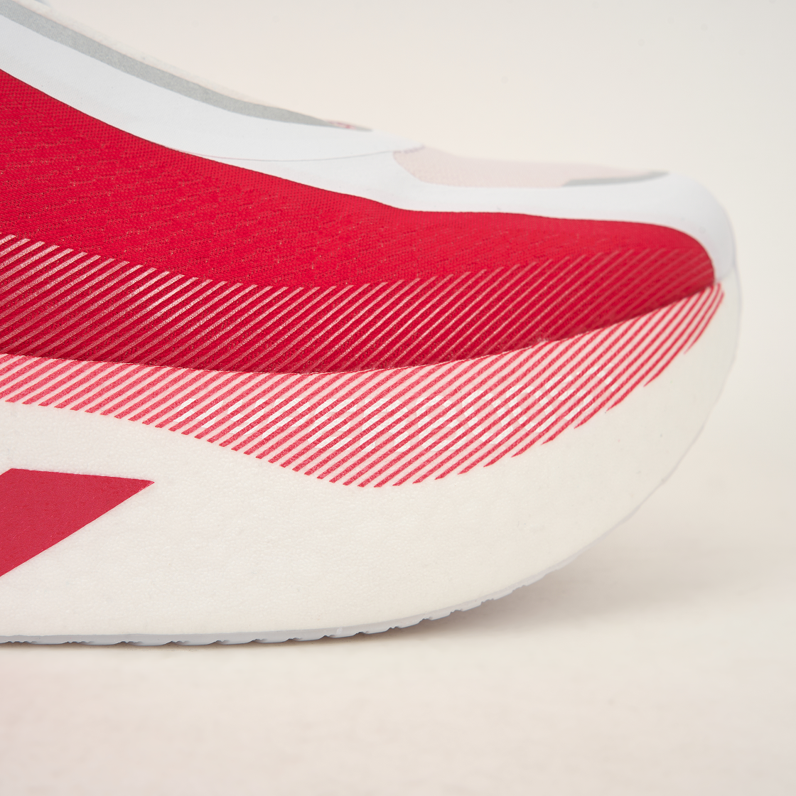 Sizing adidas Hyperboost Edge ''紅白'' KI1913