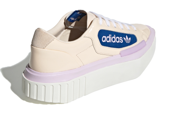 Shop adidas originals Hypersleek 低筒板鞋 女款 米白