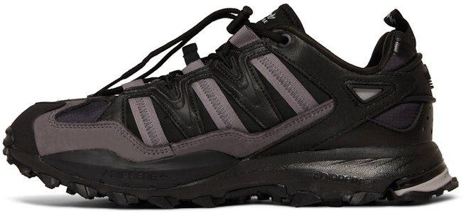 阿迪达斯 Hyperturf '黑色影迹灰' GX2022 Lookbook 阿迪达斯 Hyperturf '黑色影迹灰' GX2022