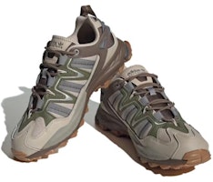 adidas Hyperturf 'Wonder Beige Earth' Sepatu Tanah Cokelat Mewah IE2105 Lookbook adidas Hyperturf 'Wonder Beige Earth' Sepatu Tanah Cokelat Mewah IE2105