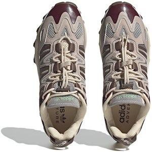 adidas Hyperturf Adventure 'Sand Strata Shadow Red' dalam Warna Pasir dan Merah. HQ6605 Purchase adidas Hyperturf Adventure 'Sand Strata Shadow Red' dalam Warna Pasir dan Merah. HQ6605