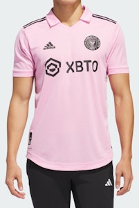 Jersey Home Asli adidas Inter Miami CF Lionel Messi 22/23 Pink/Hitam JE9705 Lookbook Jersey Home Asli adidas Inter Miami CF Lionel Messi 22/23 Pink/Hitam JE9705