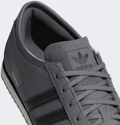 Adidas Italian 70s Retro Sneakers Kelabu/Hitam/Putih Core JS1341 1