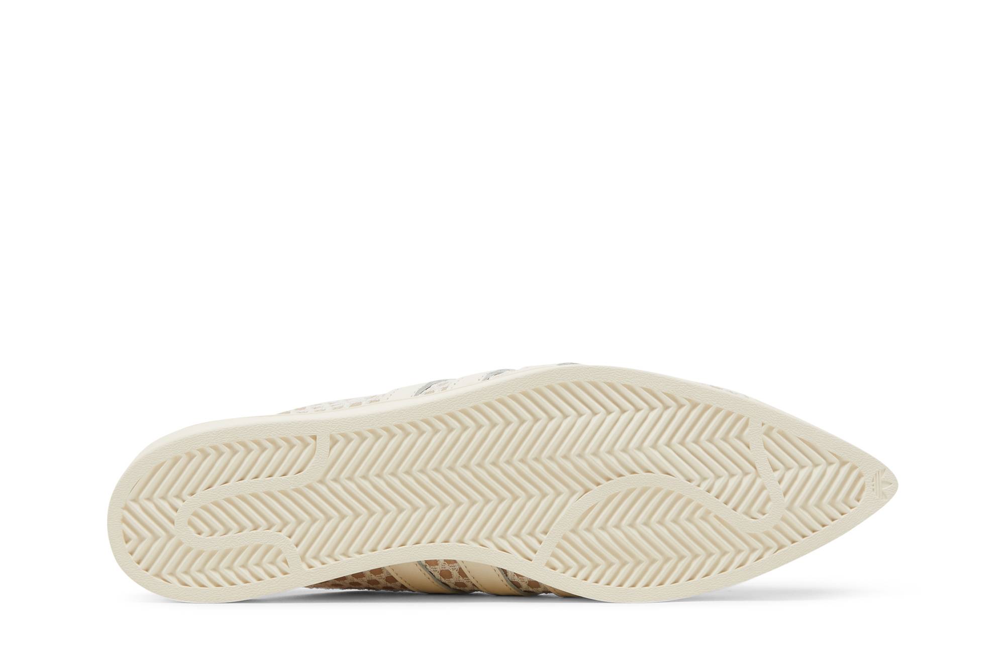 Shop (W) adidas IVP 'Mule' Kasut Slip-On HR0175