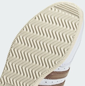 (W) Adidas 日本限定運動鞋 雲白/經典棕/奶白 JQ9025 1