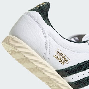 (W) Koleksi Sneaker Adidas Jepang Putih/Collegiate Hijau/Aurora Ivy JQ9062 2