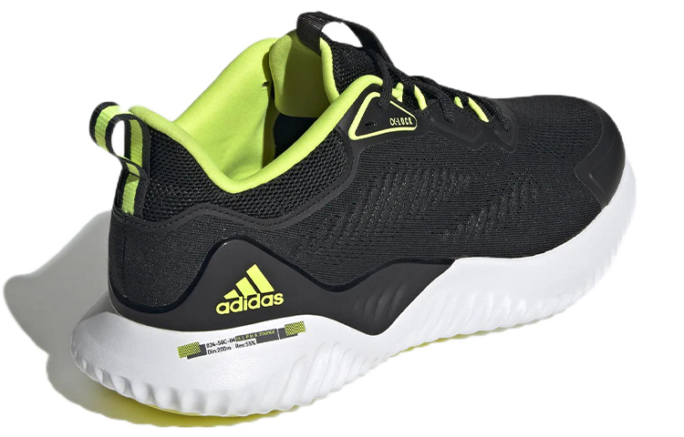 Shop adidas 小丑 2 舒適 耐磨 低筒 跑步鞋 男款 黑綠