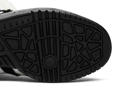 adidas JS Panda Bear 'Jeremy Scott' Sepatu U42612 Purchase adidas JS Panda Bear 'Jeremy Scott' Sepatu U42612