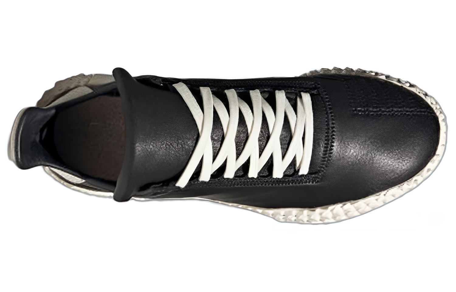 Shop アディダス カマンダ "ブラック" EE5650