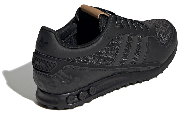 Shop adidas LA Trainer 2.0 'Negro' FV6646