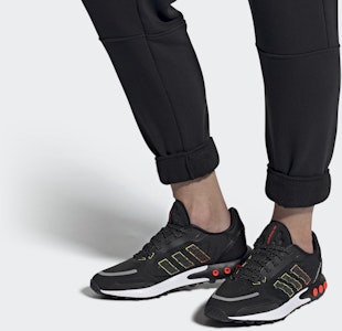 adidas LA Trainer 3 'Hitam Solar Merah' FY3842 Sizing adidas LA Trainer 3 'Hitam Solar Merah' FY3842