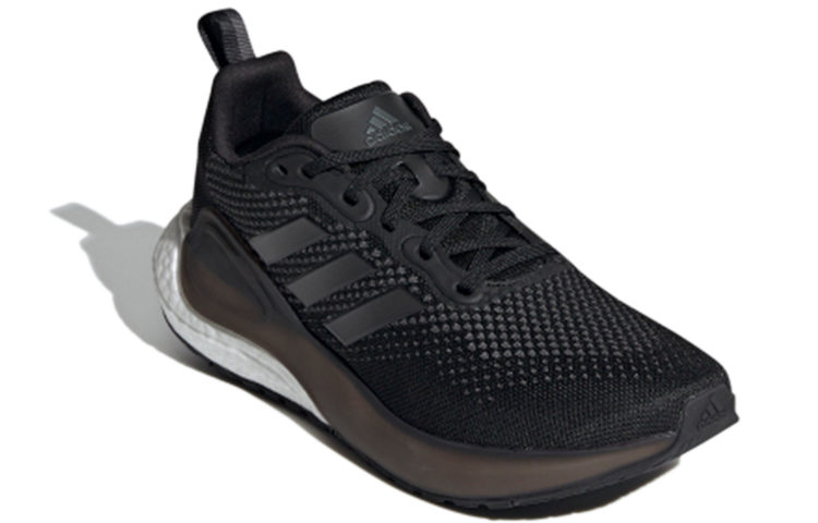 Lookbook adidas Lavarun ''Zwart Night Metallic'' FW8308