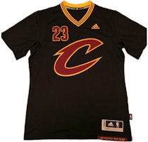 adidas LeBron James Cavs #23 Retro Fan T-Shirt Unisex Black AL6761 adidas LeBron James Cavs #23 Retro Fan T-Shirt Unisex Black AL6761