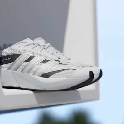 Adidas Lightblaze Glow Cloud Wit/Mat Zilver/Kern Zwart JP6288 2