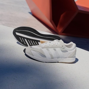 Adidas Lightblaze LP Sepatu Abu-Abu/Putih Cloud/Perak Metalik JS3197 Shop Adidas Lightblaze LP Sepatu Abu-Abu/Putih Cloud/Perak Metalik JS3197